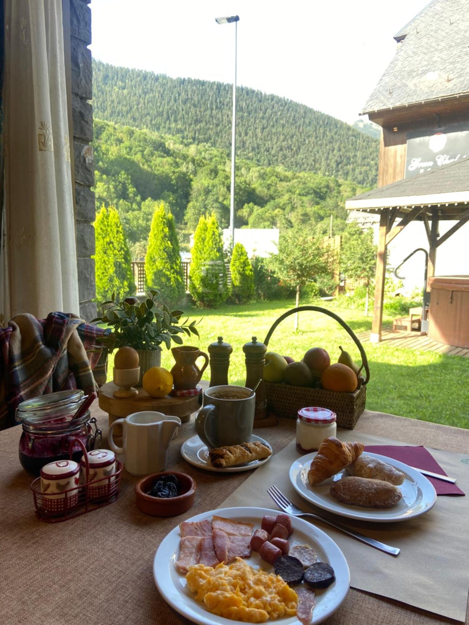 Gran Chalet Hotel & Petit Spa Vielha Zewnętrze zdjęcie