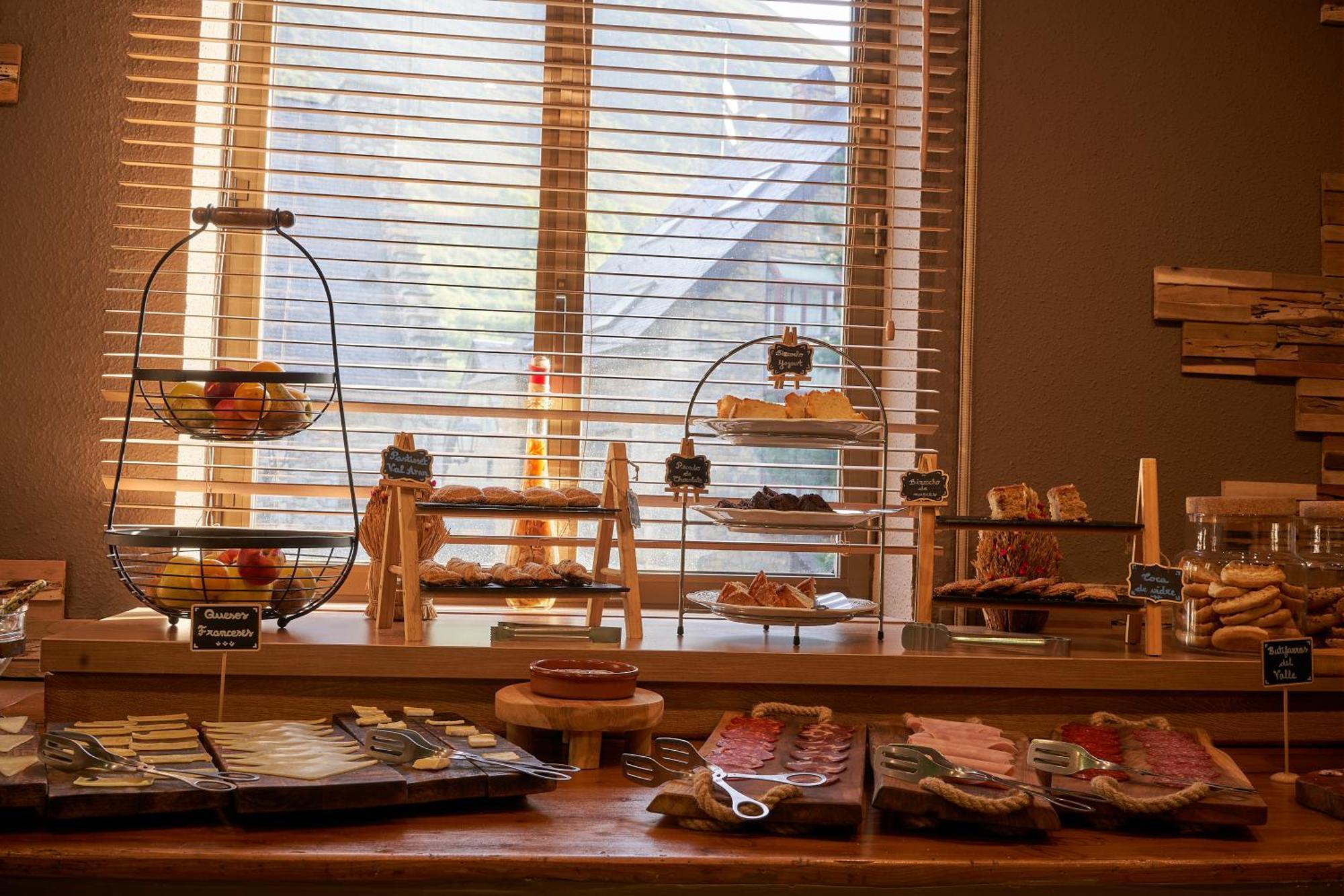 Gran Chalet Hotel & Petit Spa Vielha Zewnętrze zdjęcie