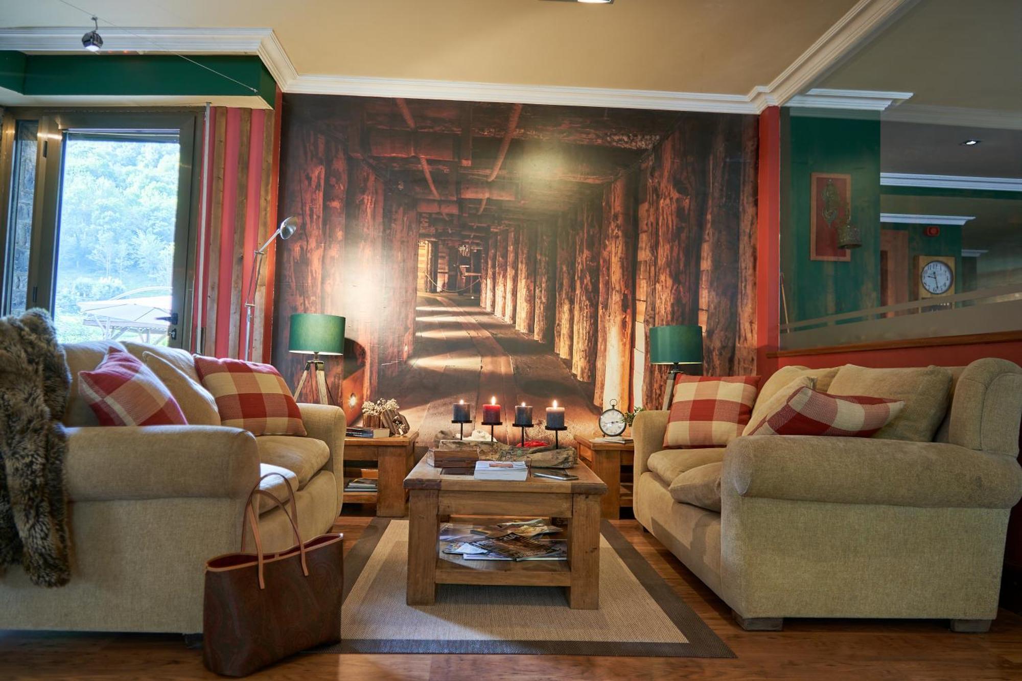 Gran Chalet Hotel & Petit Spa Vielha Zewnętrze zdjęcie